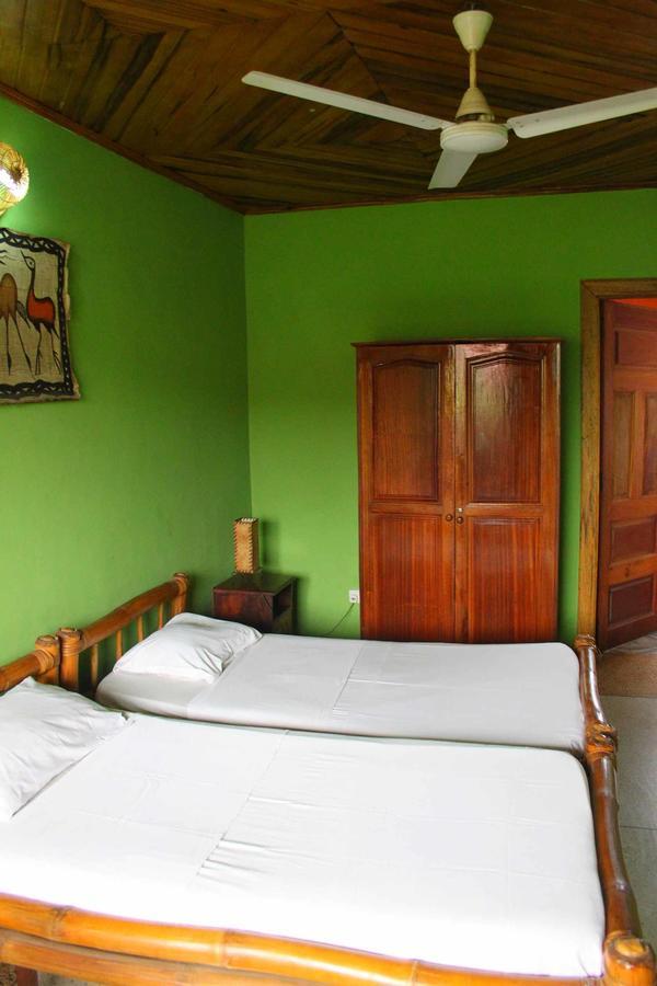 Busua Inn Экстерьер фото